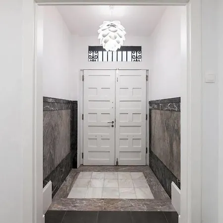 Lux Santiago